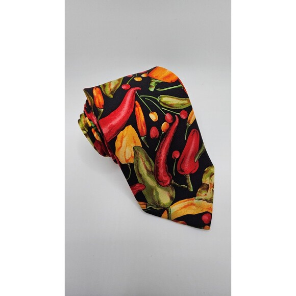 Vtg LANDS END Men's 100% Silk Red Yellow Hot Spicy Chili Peppers Neck Tie USA - Picture 1 of 6